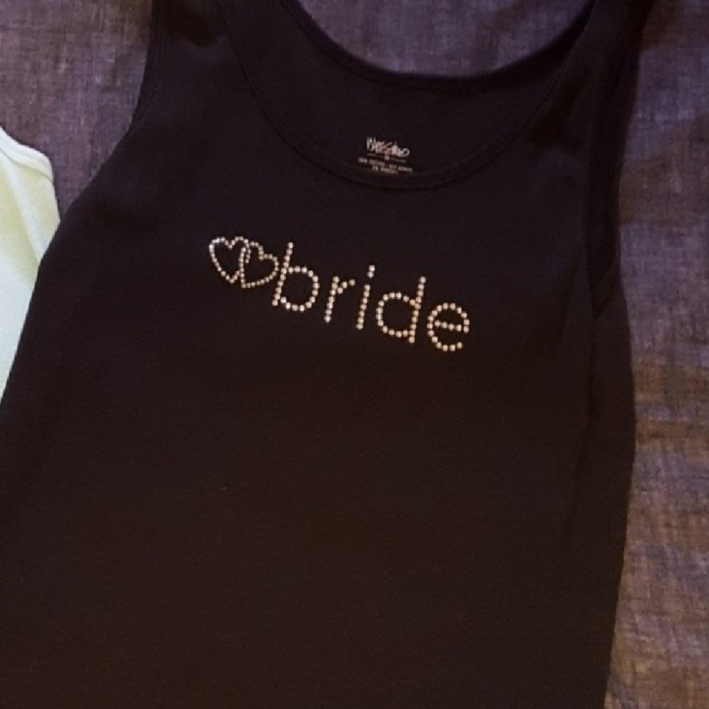 💕Bride Tank size med but fits small